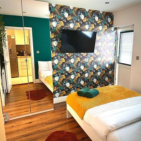 Beautiful Studio Flat Purley Exterior foto