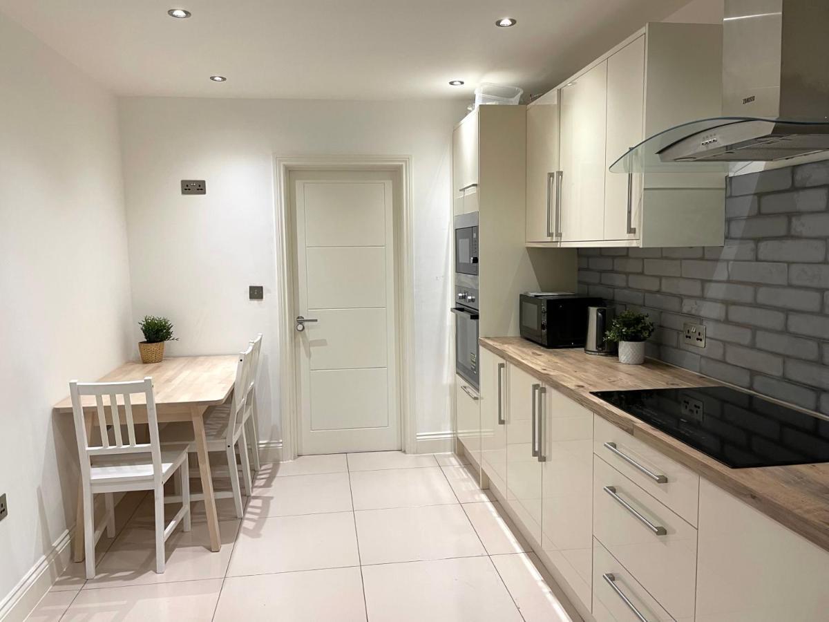 Beautiful Studio Flat Purley Exterior foto